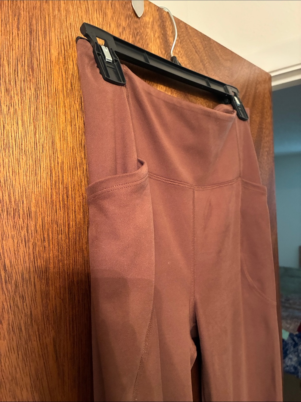 High-Rise Wide-Leg Brown yoga pants - Picture 2 of 4